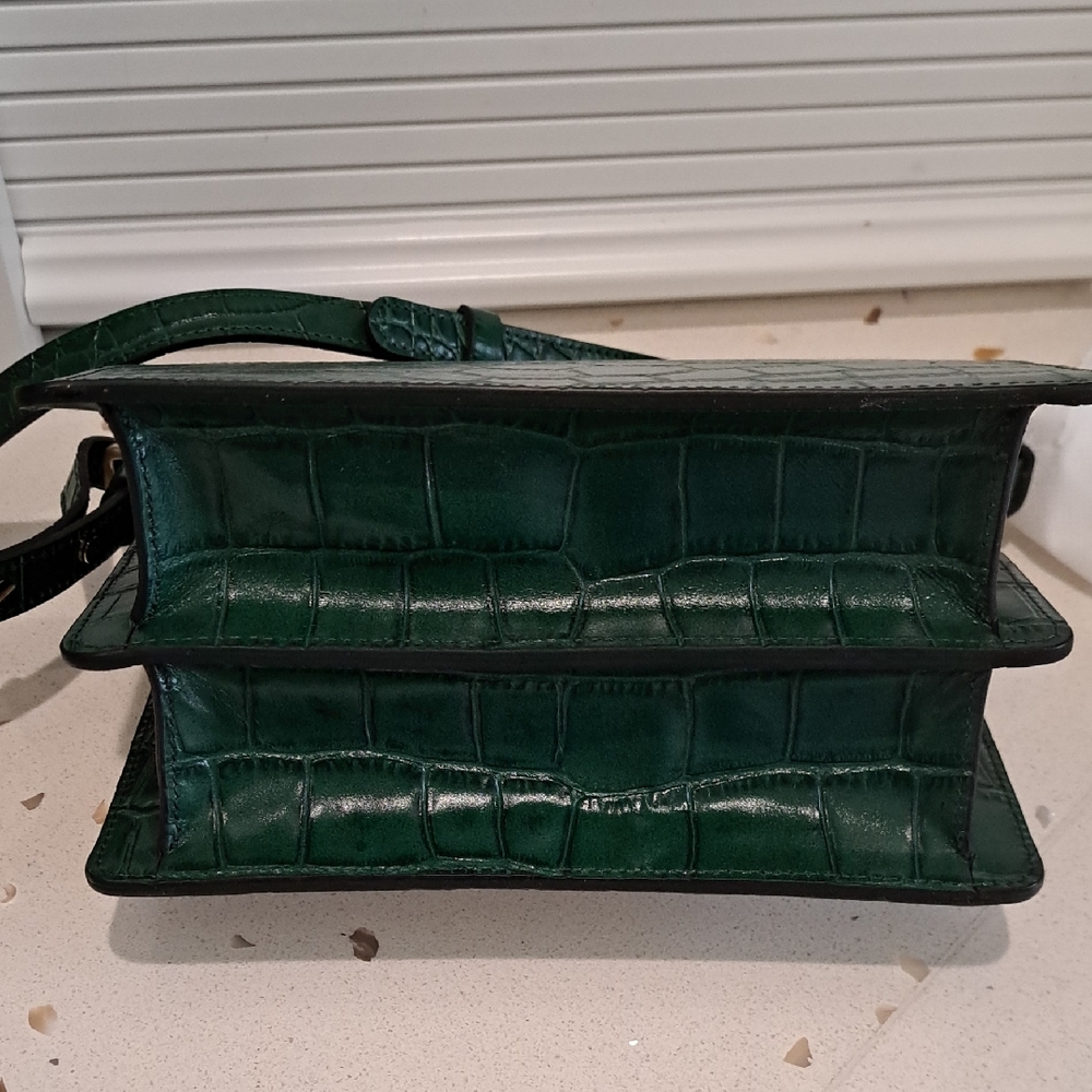 Margesherwood Forest Green Croc-Embossed Leather Bag - Picture 5 of 16